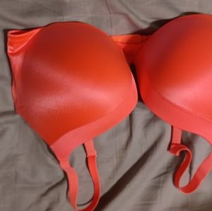 Victoria secret under wire bra